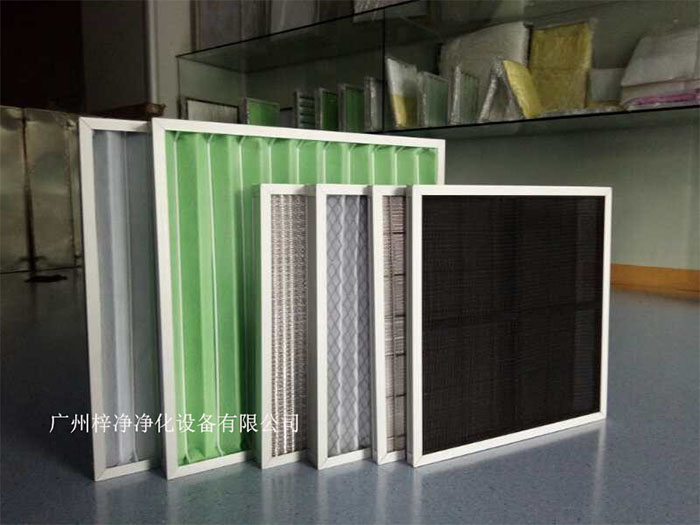 初效空氣過(guò)濾器在潔凈車間是許多高精度產(chǎn)業(yè)如半導(dǎo)體、藥品制造、生物科技等不可或缺的生產(chǎn)環(huán)境。